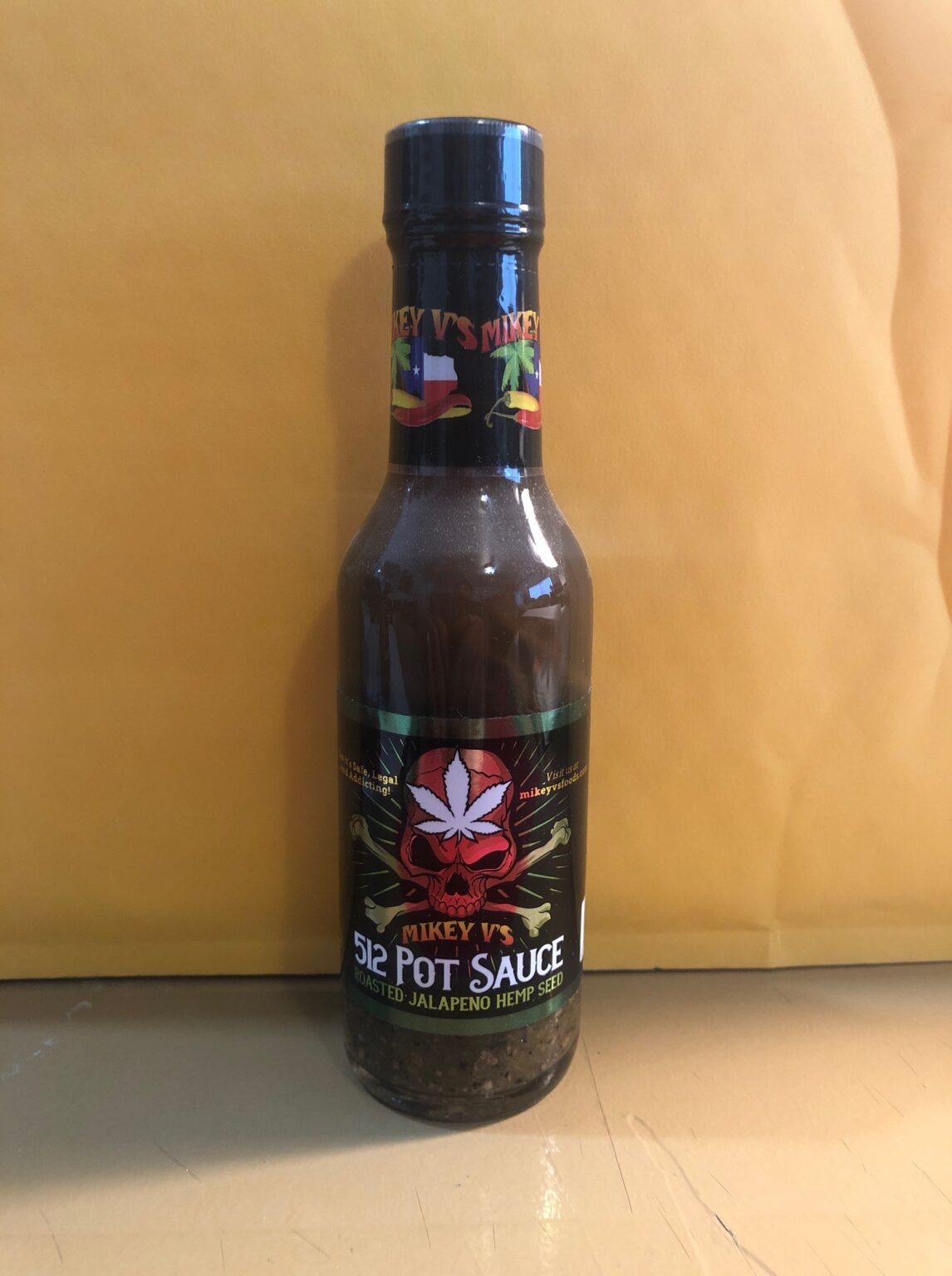 MIKEY V’S 512 POT SAUCE ROASTED JALAPENO AND HEMP SEED HOT SAUCE 5OZ